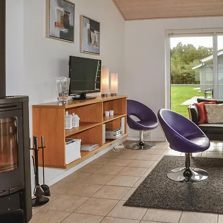 4 Bedroom Cozy In Norre Nebel Lønne Hede