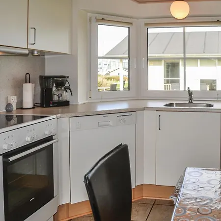 Lonne Holiday home Norre Nebel