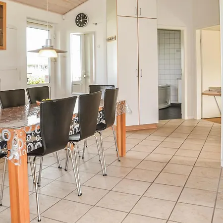 3 Bedroom Lovely In Nyaraló Nørre Nebel