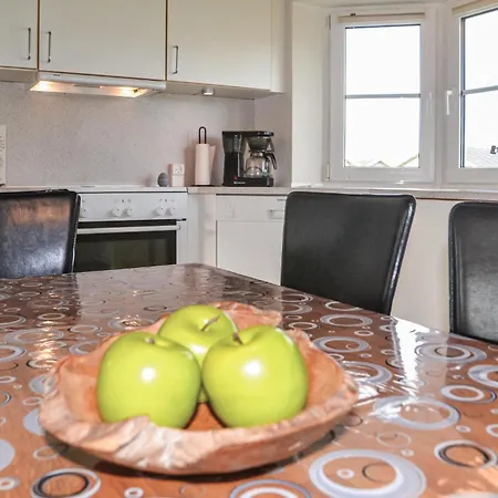 4 Bedroom Cozy In Norre Nebel *
