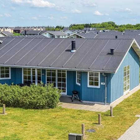 4 Bedroom Cozy In Norre Nebel