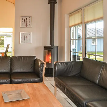 4 Bedroom Cozy In Norre Nebel * Lønne Hede
