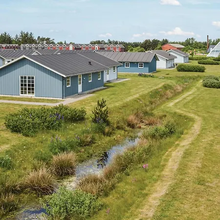 4 Bedroom Cozy In Norre Nebel 펜션 *
